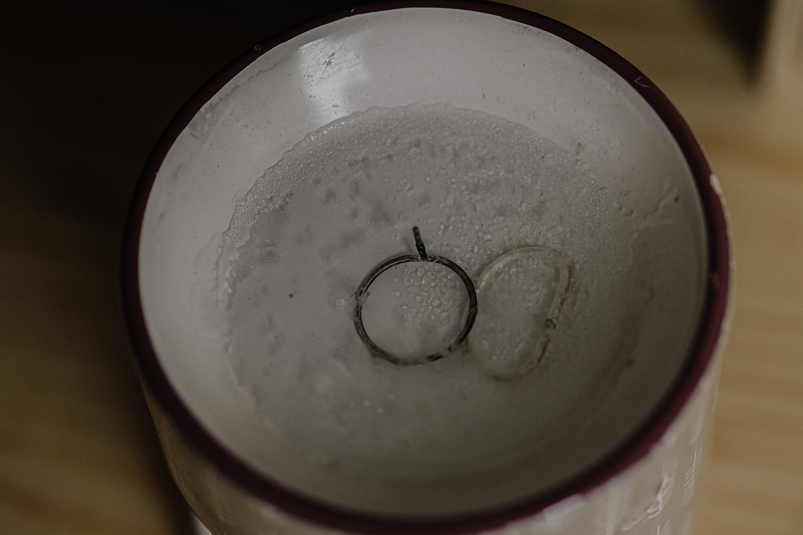 Hoe maak je juwelen schoon?